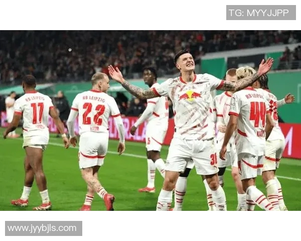 德甲巅峰对决：门兴主场挑战莱比锡定位球与高位逼抢的精彩较量即将上演