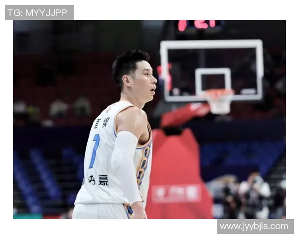 林书豪领衔黄蜂对决热火球队精彩瞬间回顾与分析